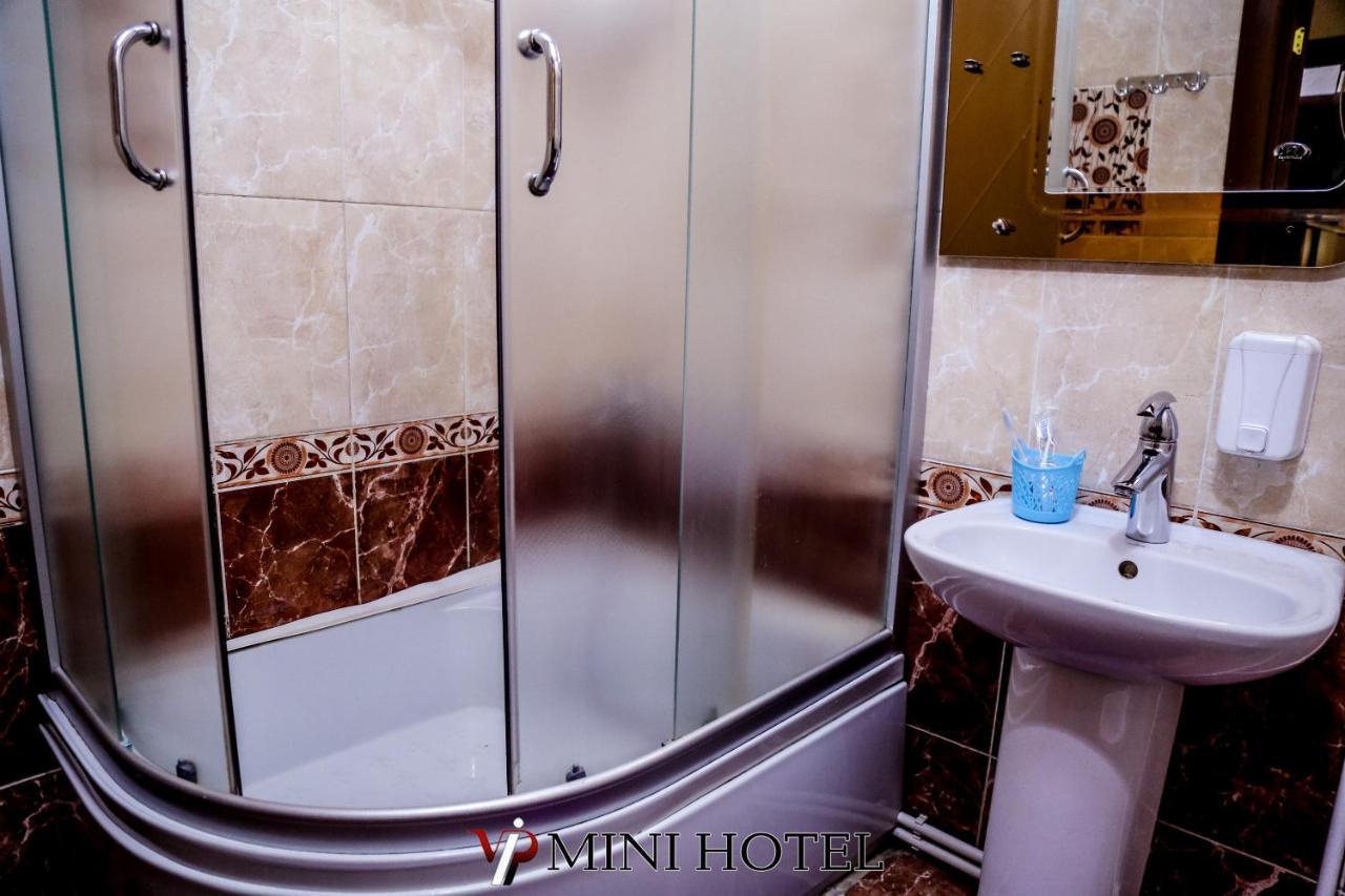 Vip Mini Hotel Semey Buitenkant foto