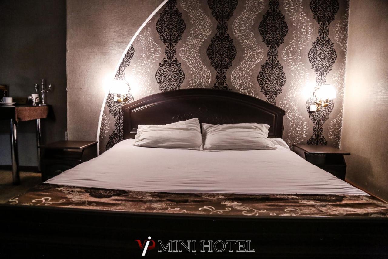 Vip Mini Hotel Semey Buitenkant foto