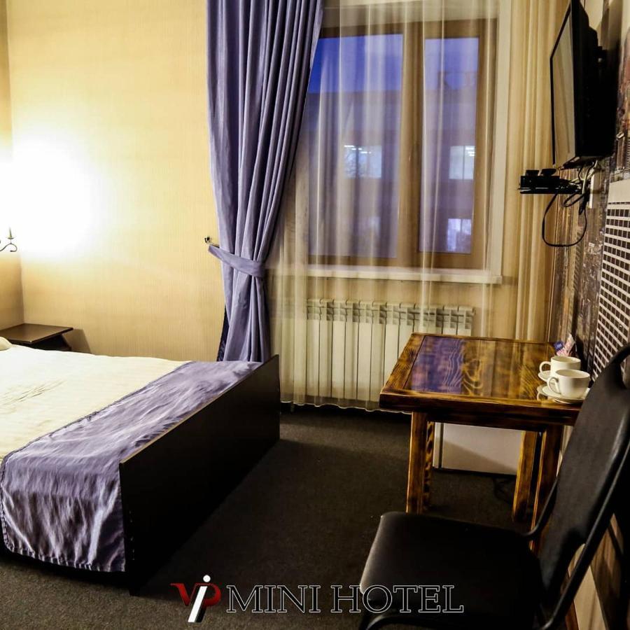 Vip Mini Hotel Semey Buitenkant foto