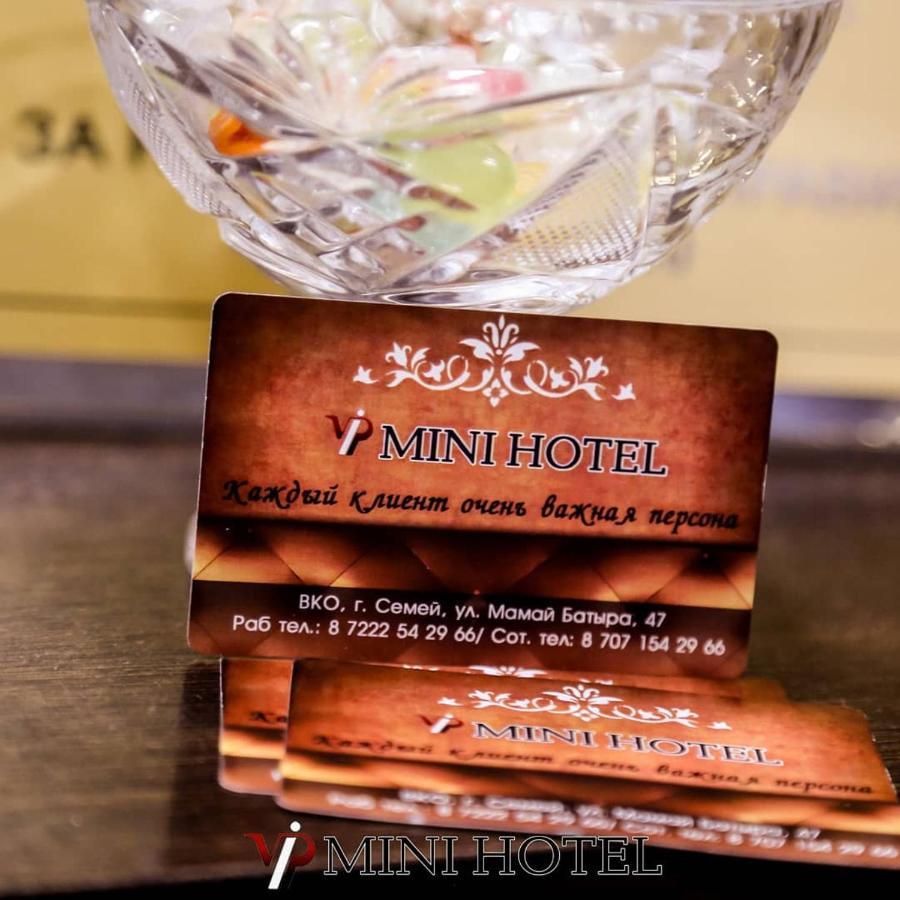Vip Mini Hotel Semey Buitenkant foto