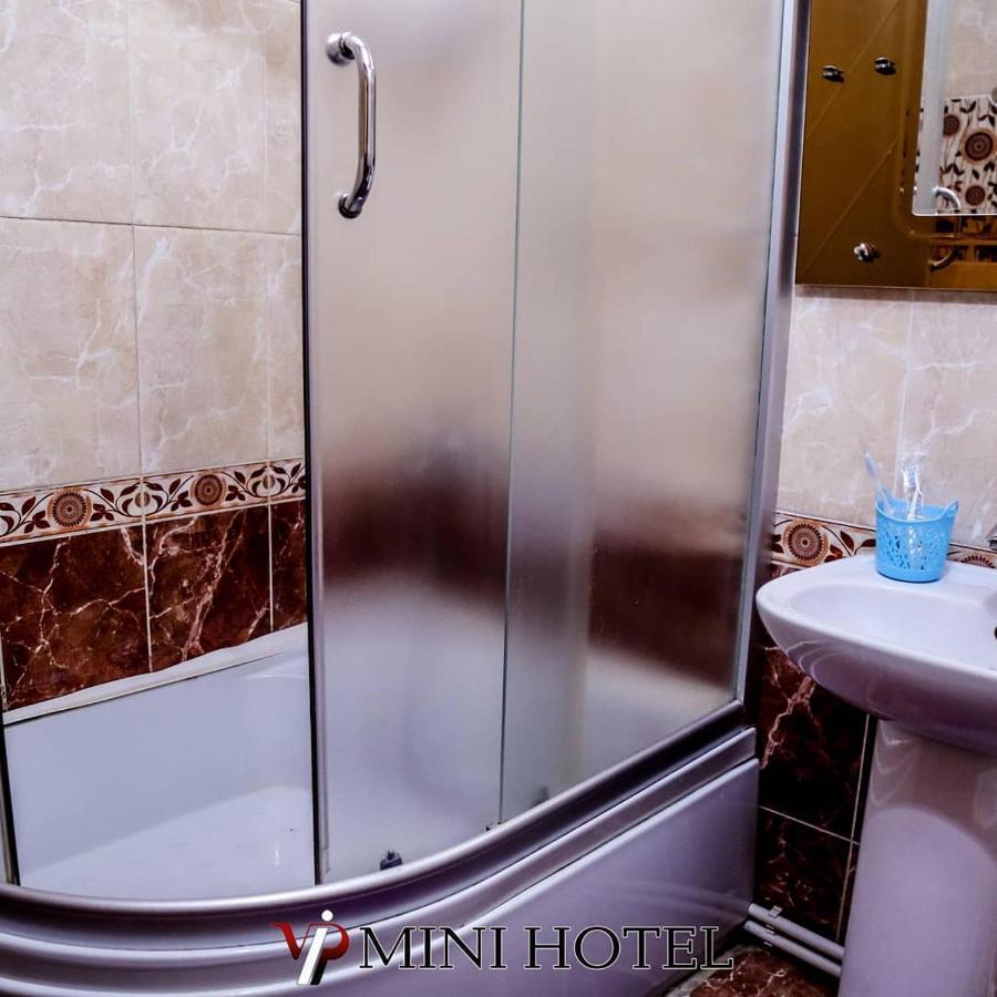 Vip Mini Hotel Semey Buitenkant foto