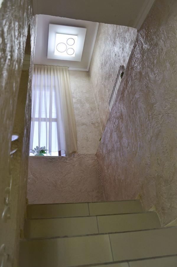 Vip Mini Hotel Semey Buitenkant foto